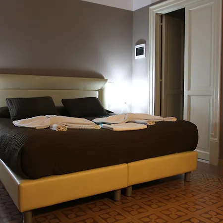 Abatellis Luxury בית הארחה