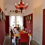 Abatellis Luxury بيت ضيافة