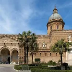 بيت ضيافة Abatellis Luxury 4*